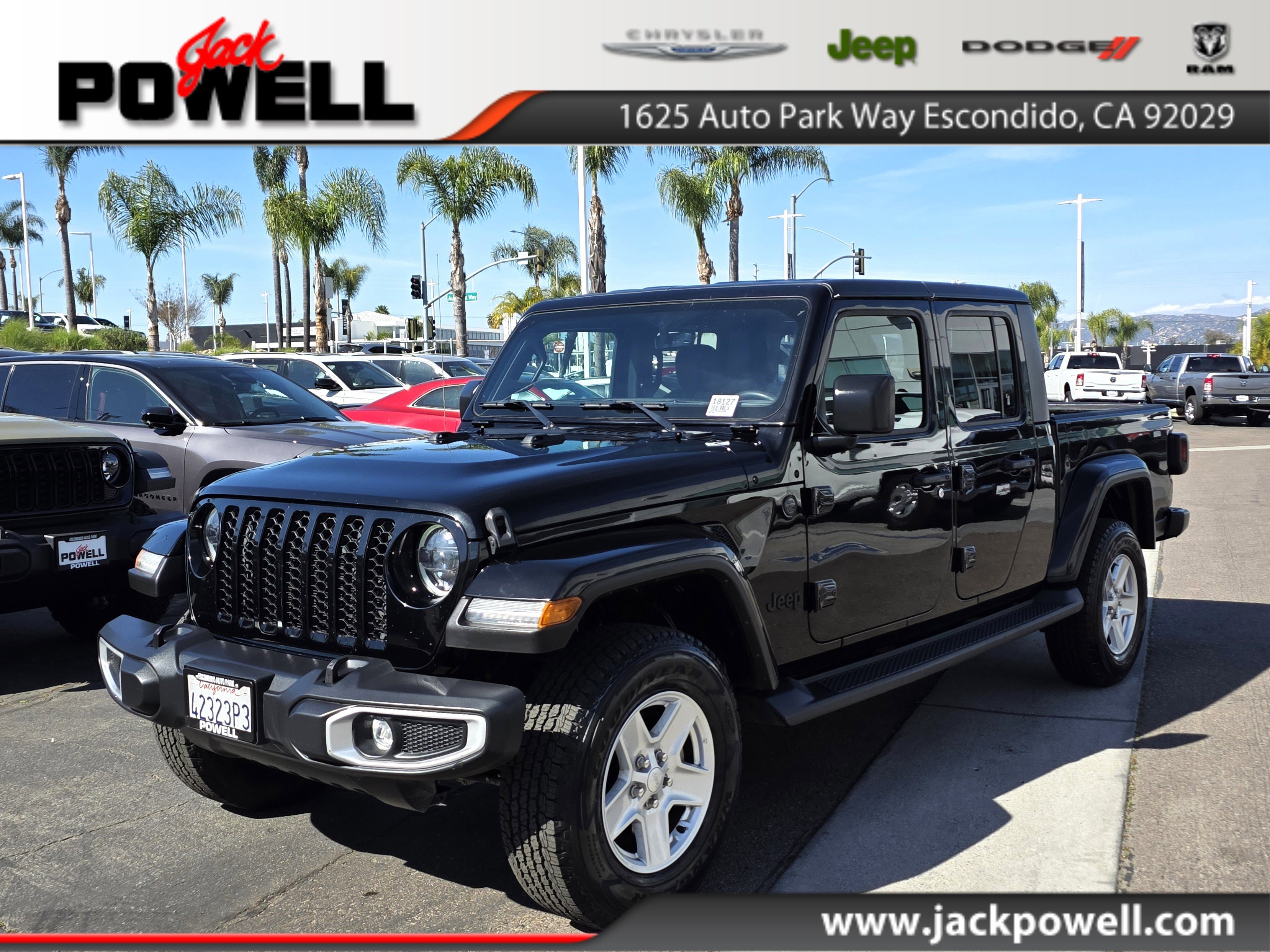 2023 Jeep Gladiator Sport S's photo
