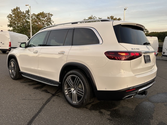 2026 Mercedes Benz GLS 450 4MATIC photo 5