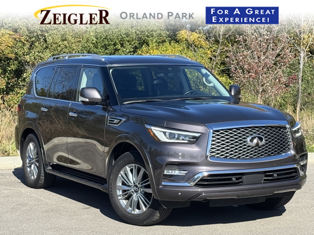 2023 INFINITI QX80 Luxe