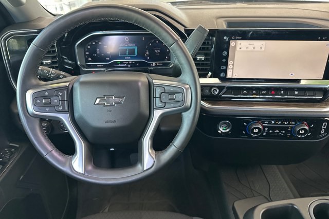 2024 Chevrolet Silverado 1500 RST photo 14