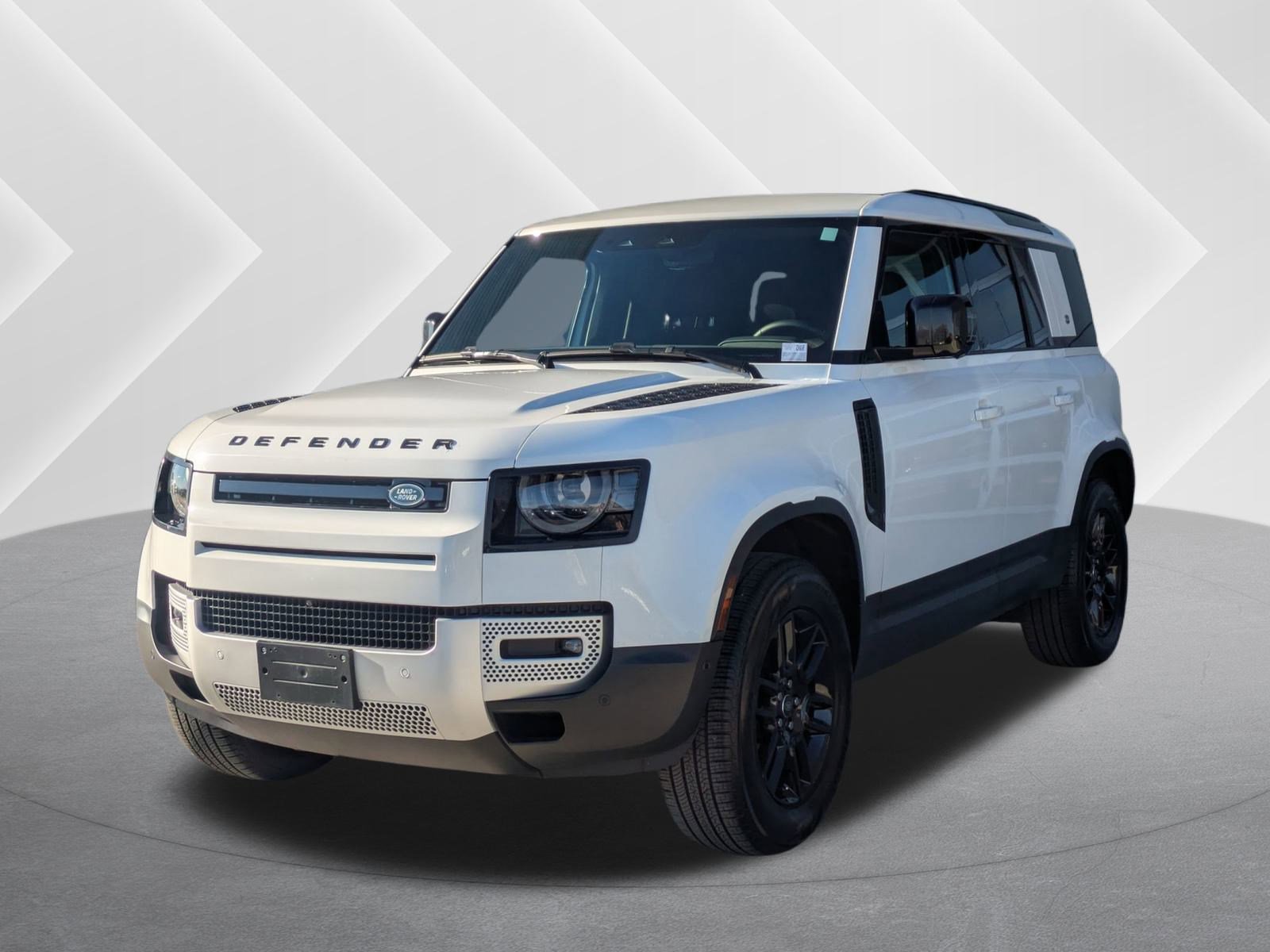 2024 Land Rover Defender S's photo