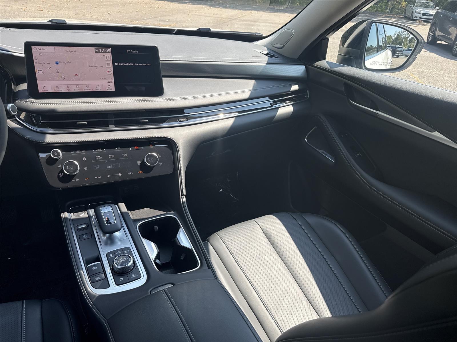 2025 Toyota RAV4 LE photo 16