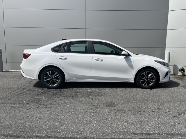 2022 Kia Forte LXS photo 11