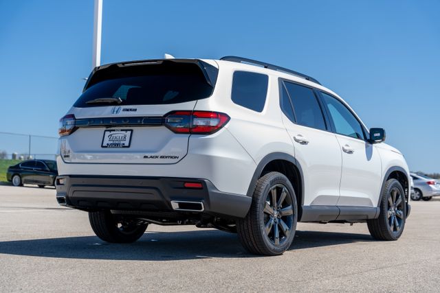 2025 Honda Pilot Black Edition photo 7
