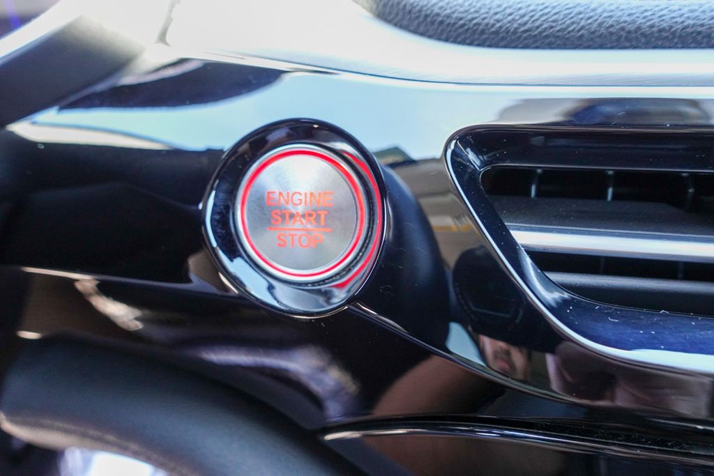 2024 Acura MDX SH-AWD photo 13