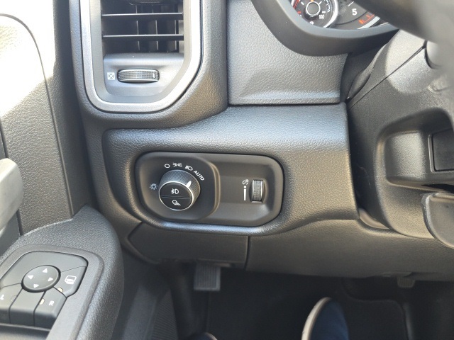 2026 Ram 3500 Tradesman photo 13