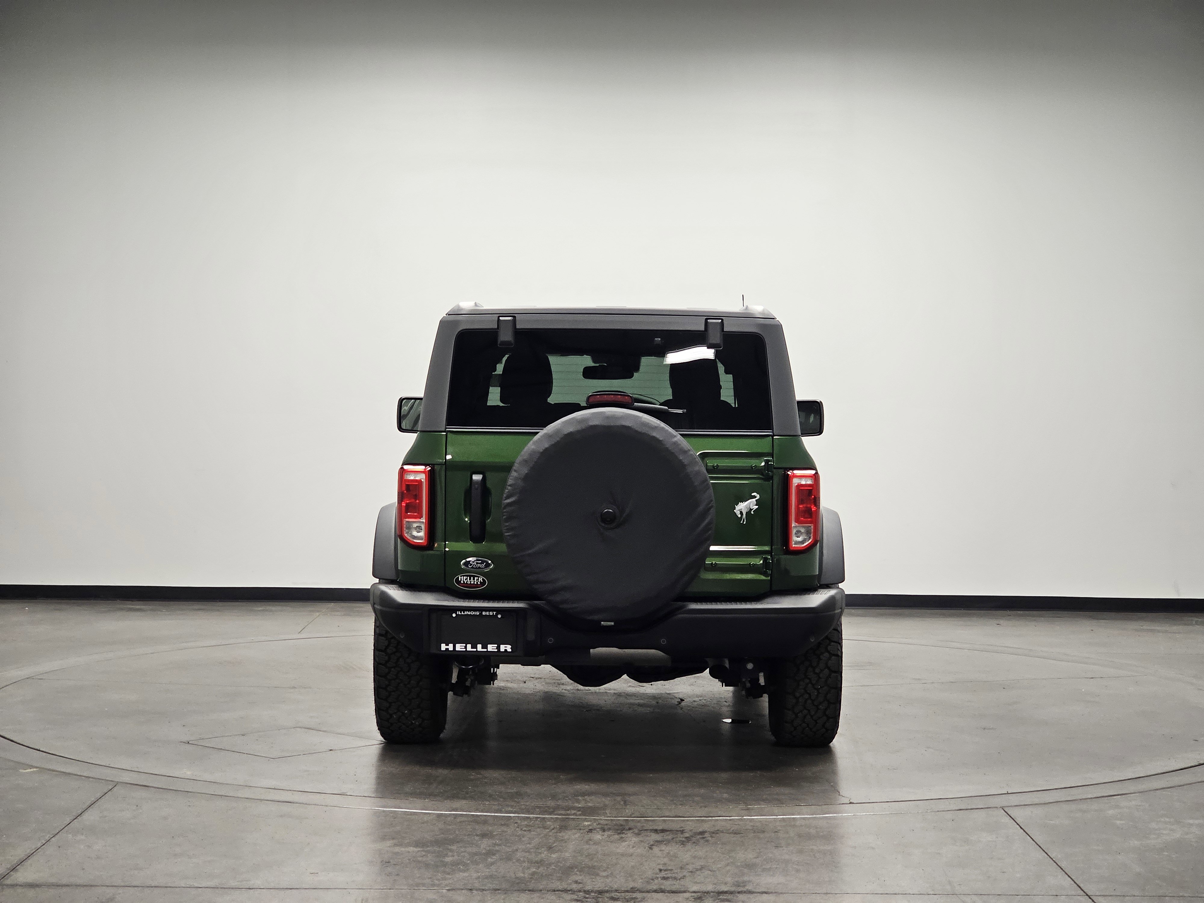 2024 Ford Bronco Black Diamond photo 6