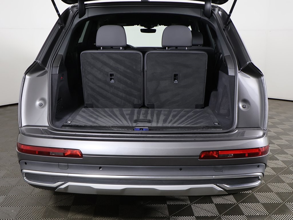 2022 Audi Q7 45 Premium Plus photo 18
