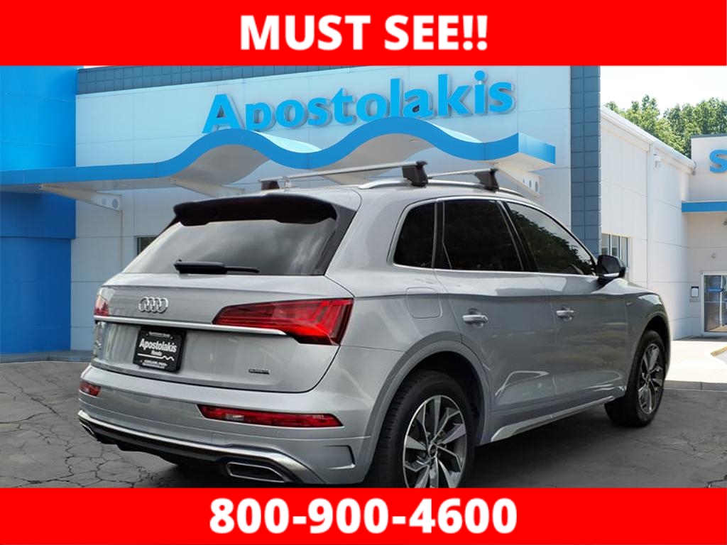 2022 Audi Q5 S line Plus 45 TFSI photo 2