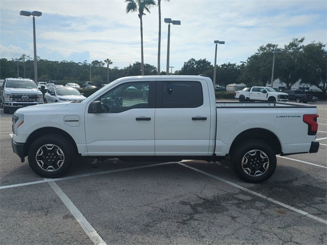 2022 Ford F-150 Lightning photo 4