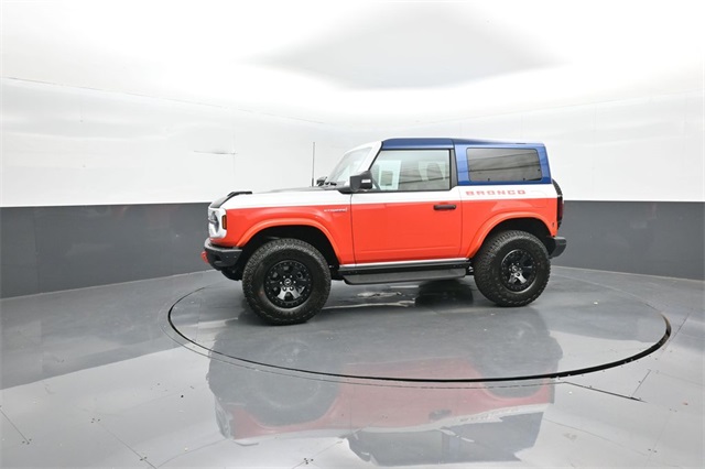 2025 Ford Bronco First Edition photo 3