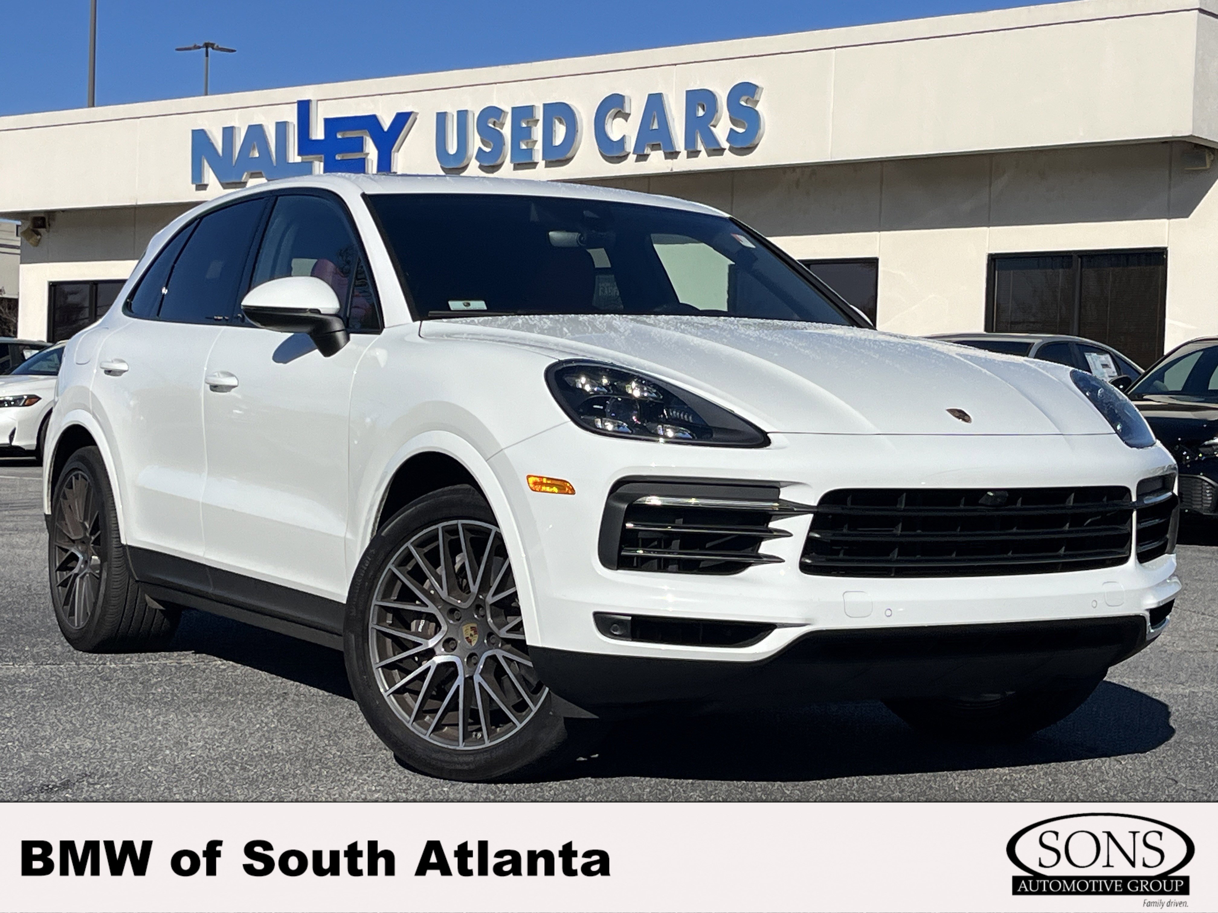 2021 Porsche Cayenne Base's photo