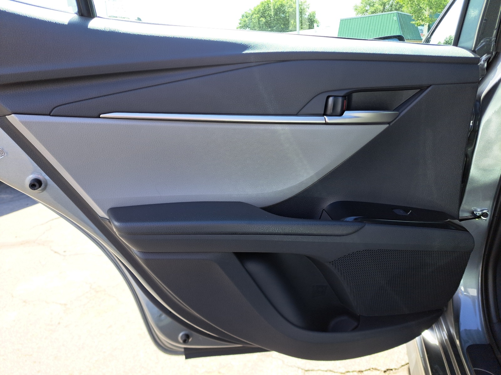 2025 Toyota Camry SE photo 16