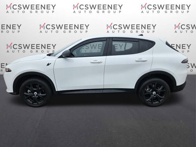 2024 Dodge Hornet GT photo 2