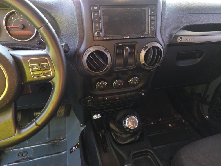 2015 Jeep Wrangler Sport photo 11