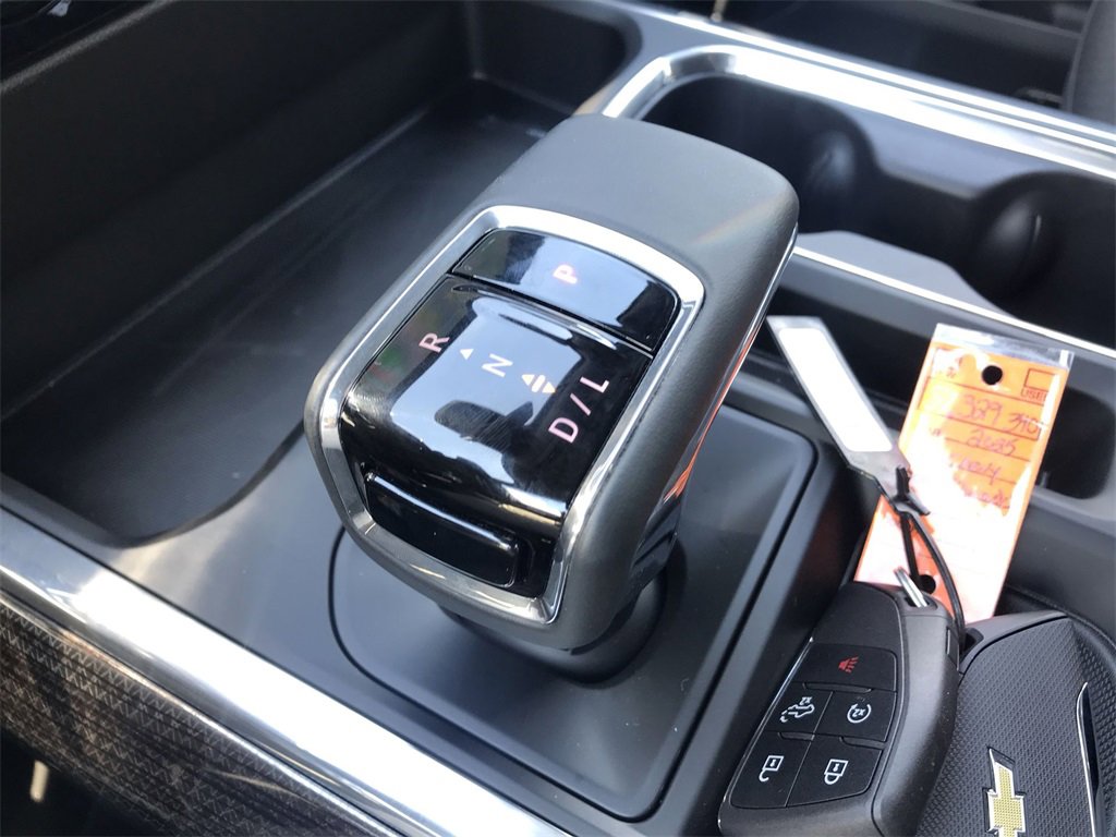 2025 Chevrolet Silverado 1500 LT photo 20
