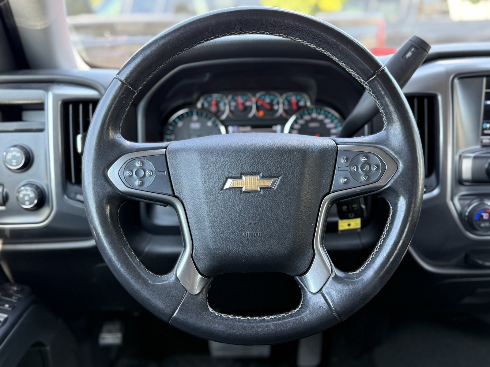 2017 Chevrolet Silverado 1500 LT photo 18
