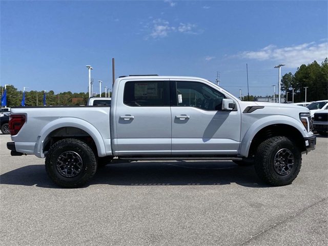 2025 Ford F-150 Raptor photo 10