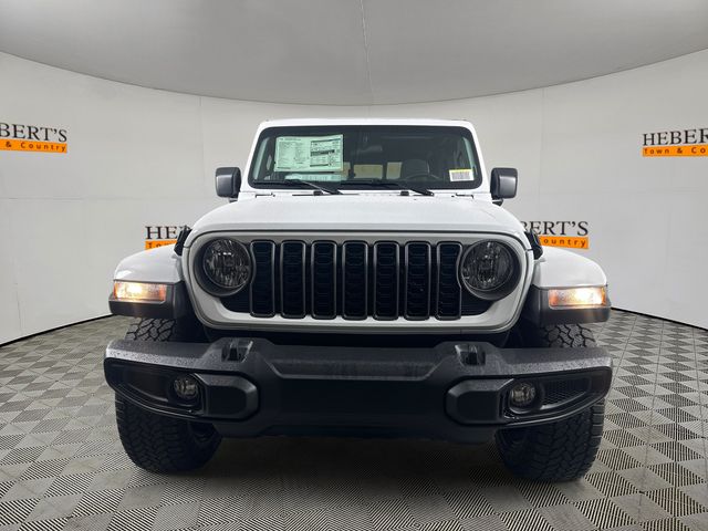 2025 Jeep Gladiator Sport photo 2