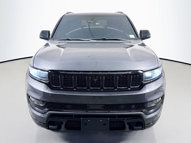 2023 Jeep Wagoneer L Series III Obsidian photo 2