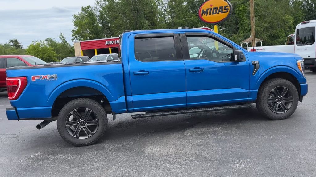 2021 Ford F-150 XLT photo 4