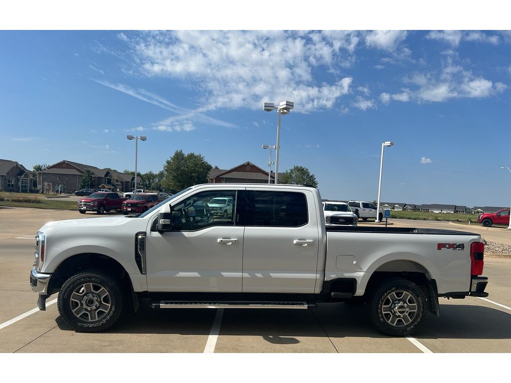 2023 Ford F-250 Lariat photo 4