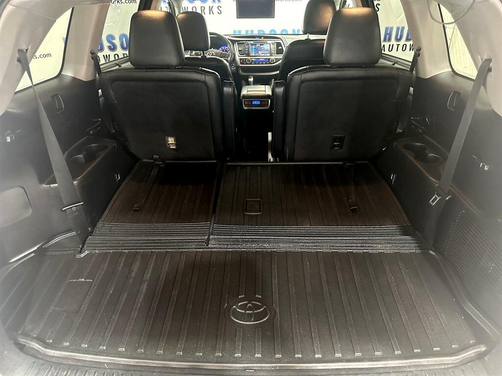 2018 Toyota Highlander XLE photo 34