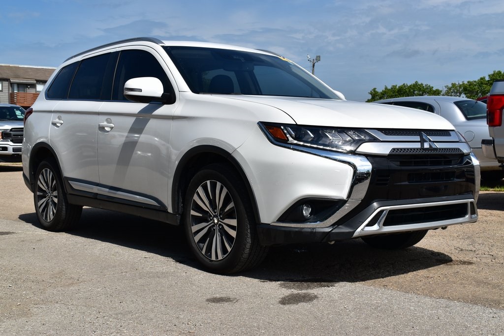 2019 Mitsubishi Outlander SEL photo 3