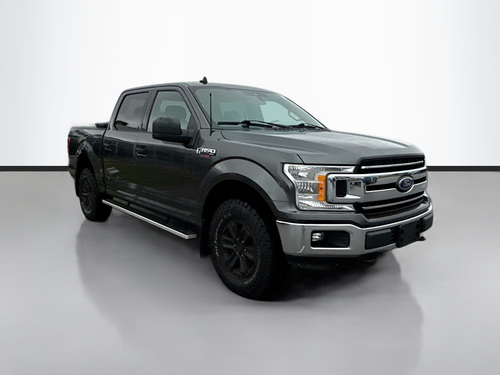 2019 Ford F-150 XLT photo 3