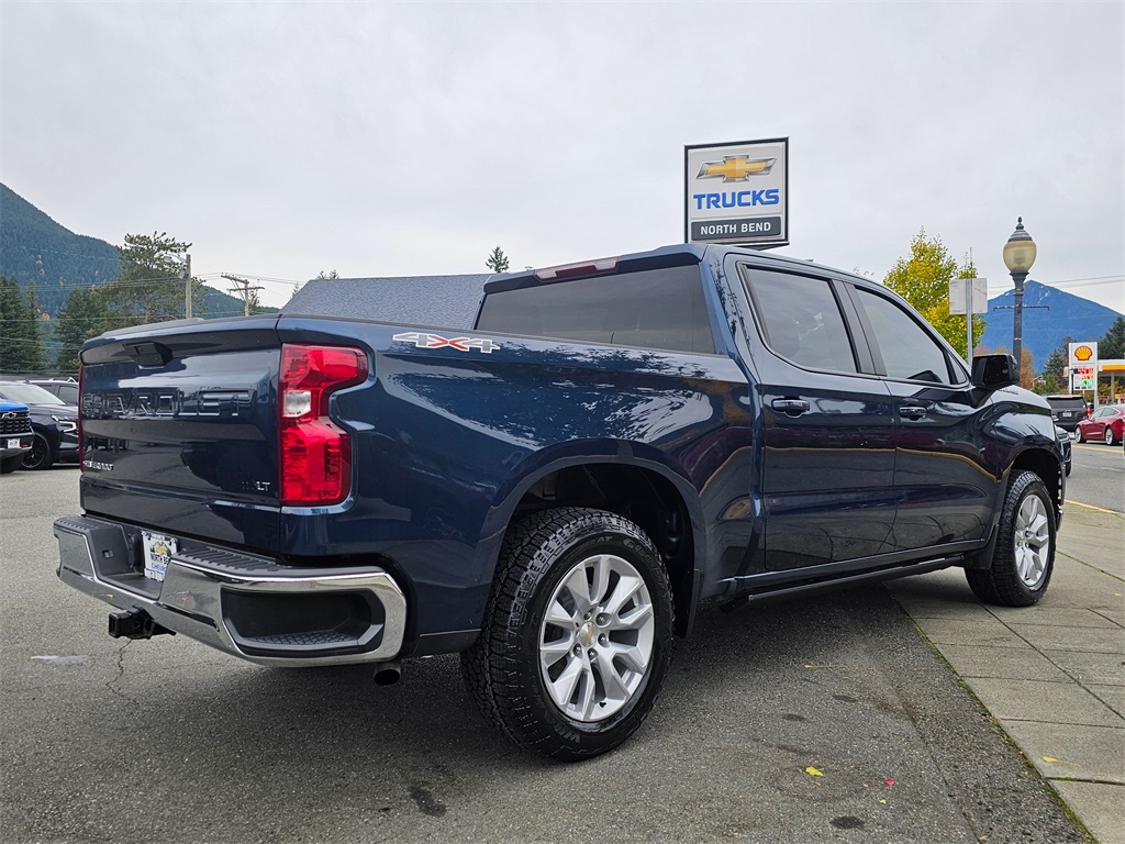 2021 Chevrolet Silverado 1500 LT photo 4