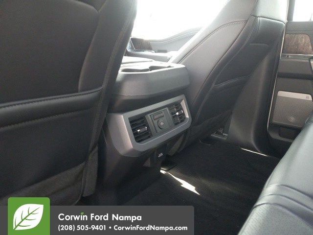 2025 Ford F-350 Lariat photo 27