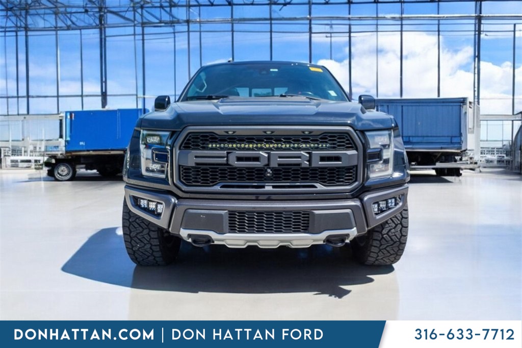 2017 Ford F-150 Raptor photo 25
