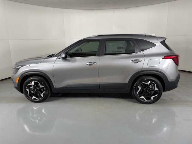 2026 Kia Seltos EX photo 2