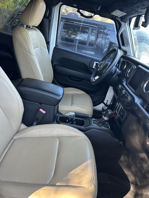 2018 Jeep Wrangler Unlimited Rubicon photo 2