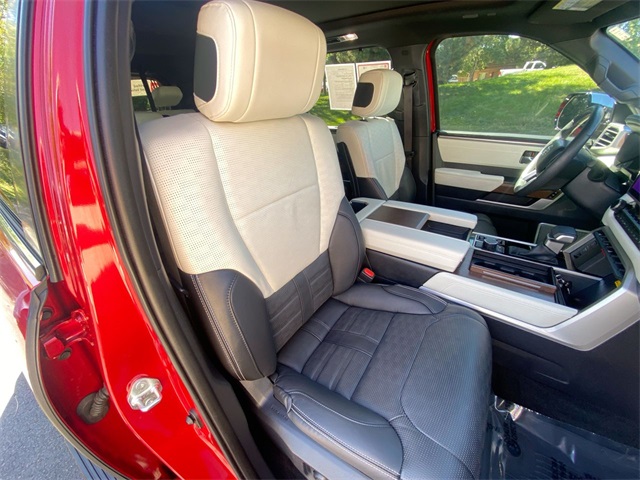 2024 Toyota Sequoia Capstone photo 17