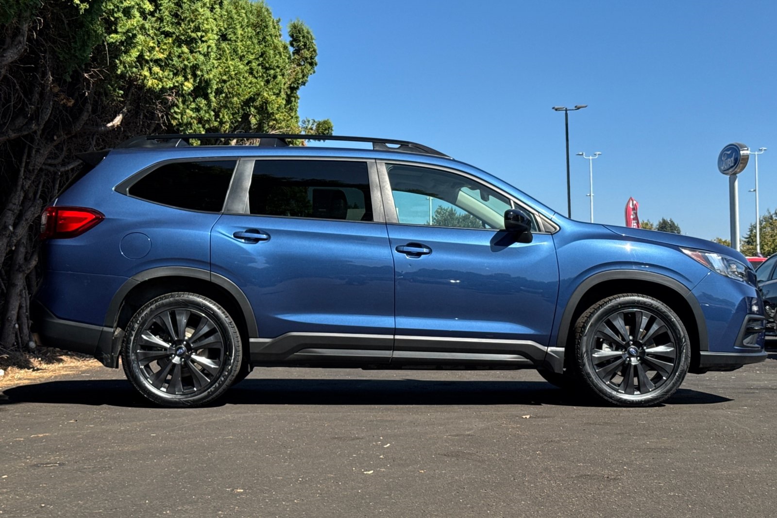 2022 Subaru Ascent Onyx Edition photo 3