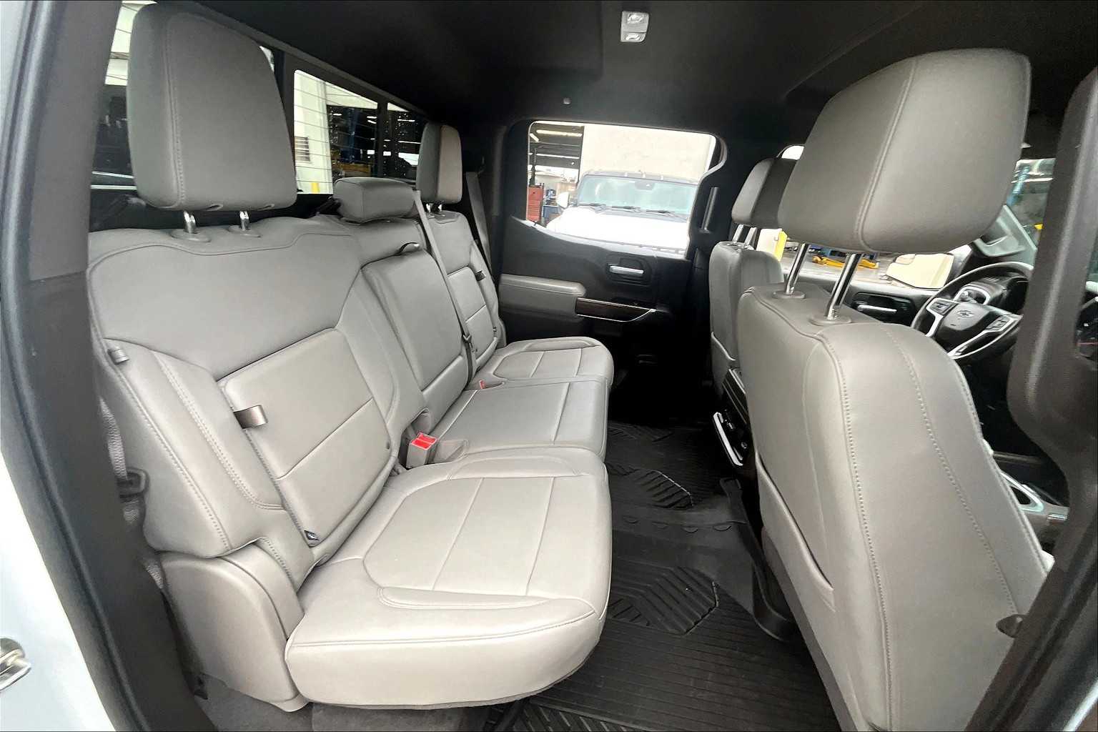 2021 Chevrolet Silverado 1500 RST photo 18
