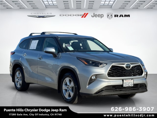 2022 Toyota Highlander LE
