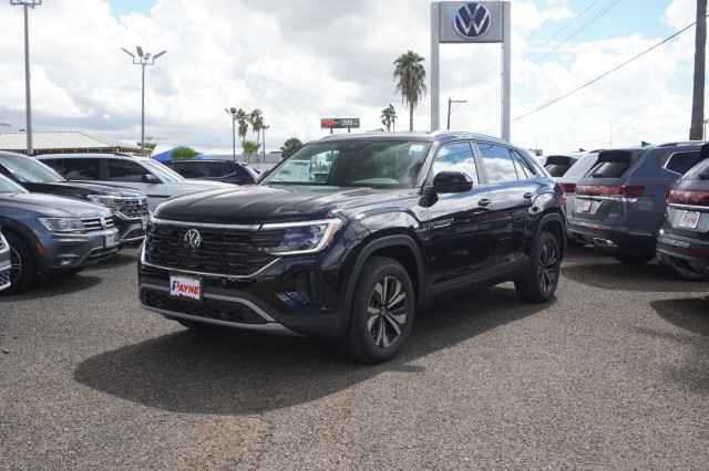 2026 Volkswagen Atlas Cross Sport SE's photo