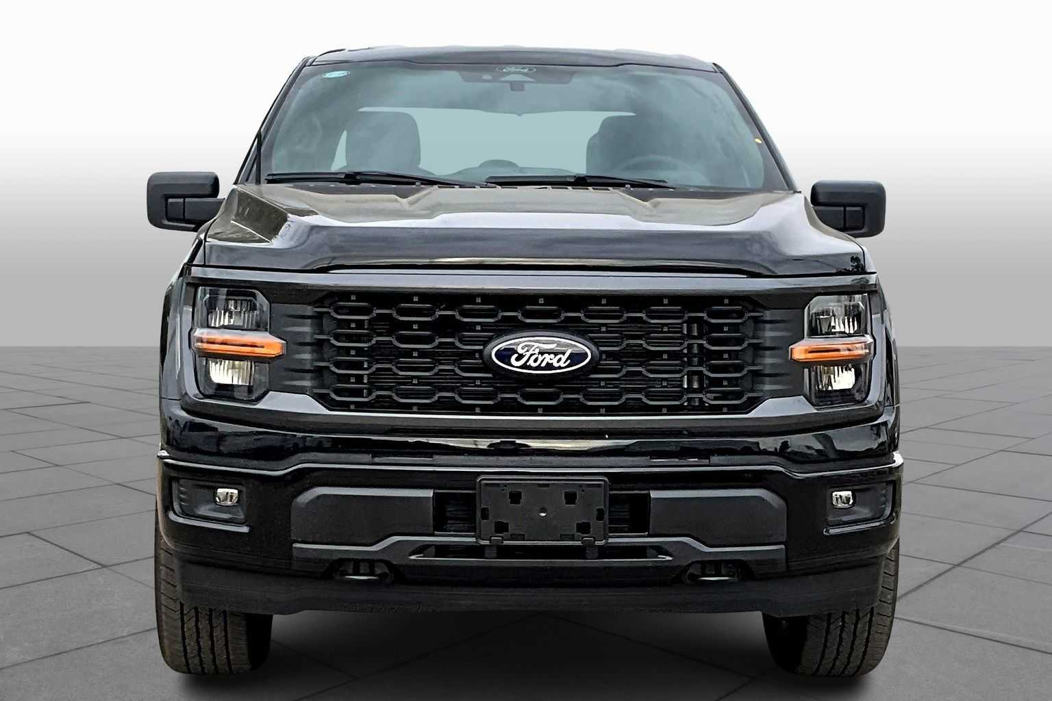 2025 Ford F-150 STX photo 3