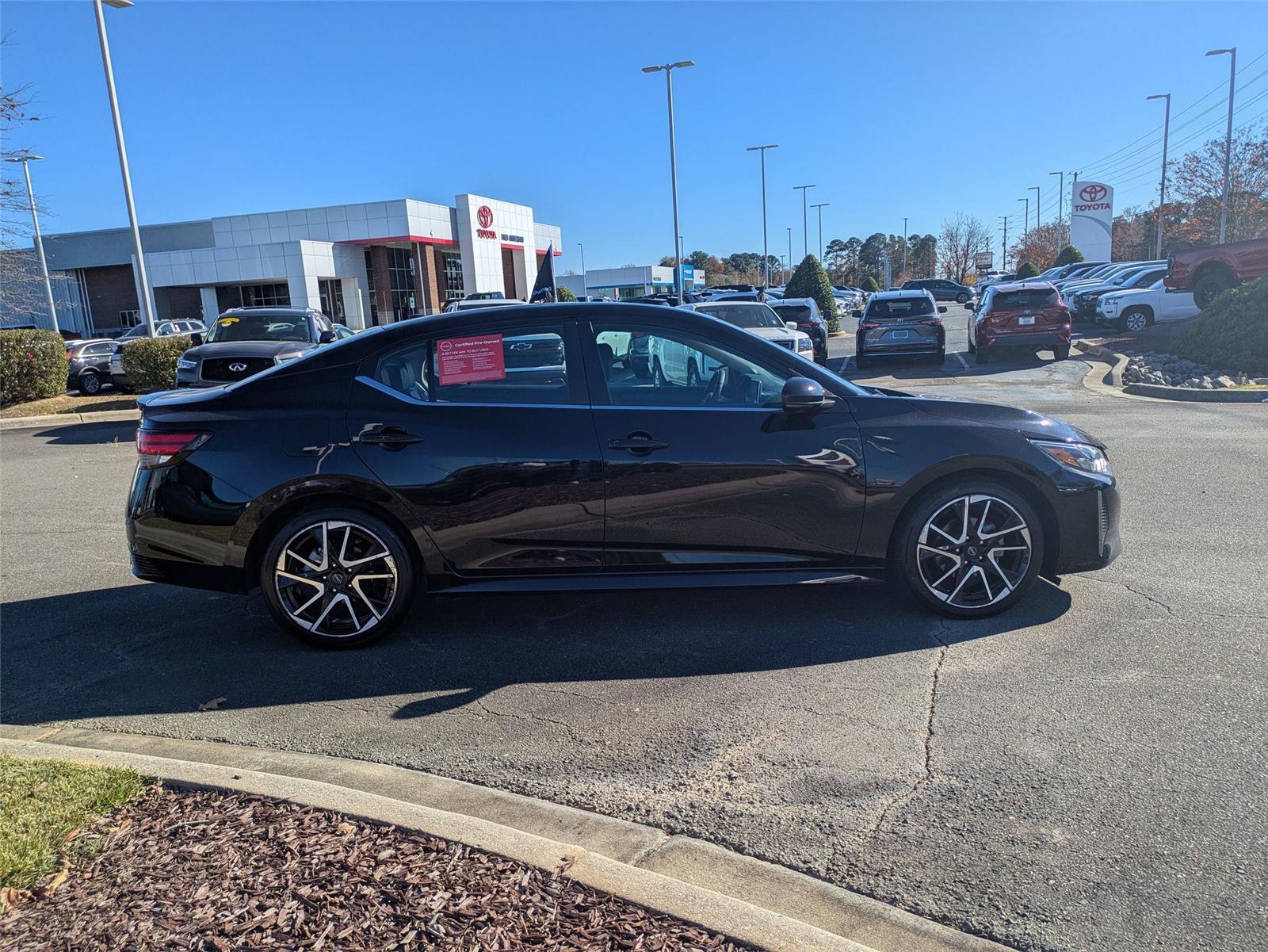 2024 Nissan Sentra SR photo 4