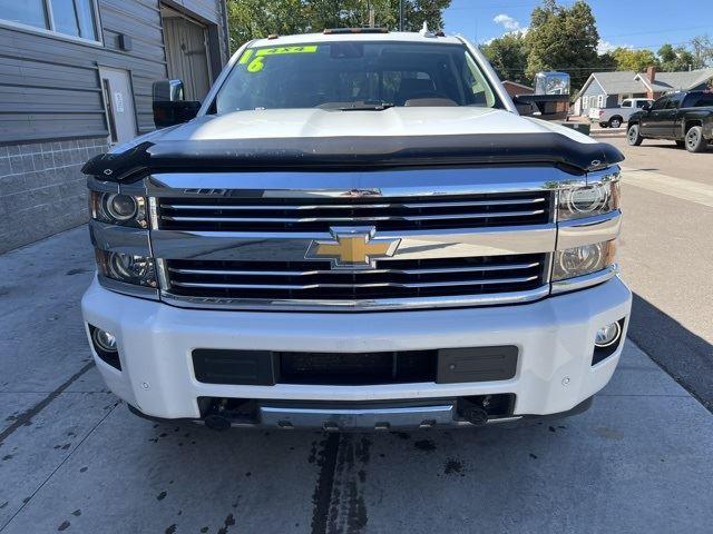 2016 Chevrolet Silverado 3500HD High Country photo 2