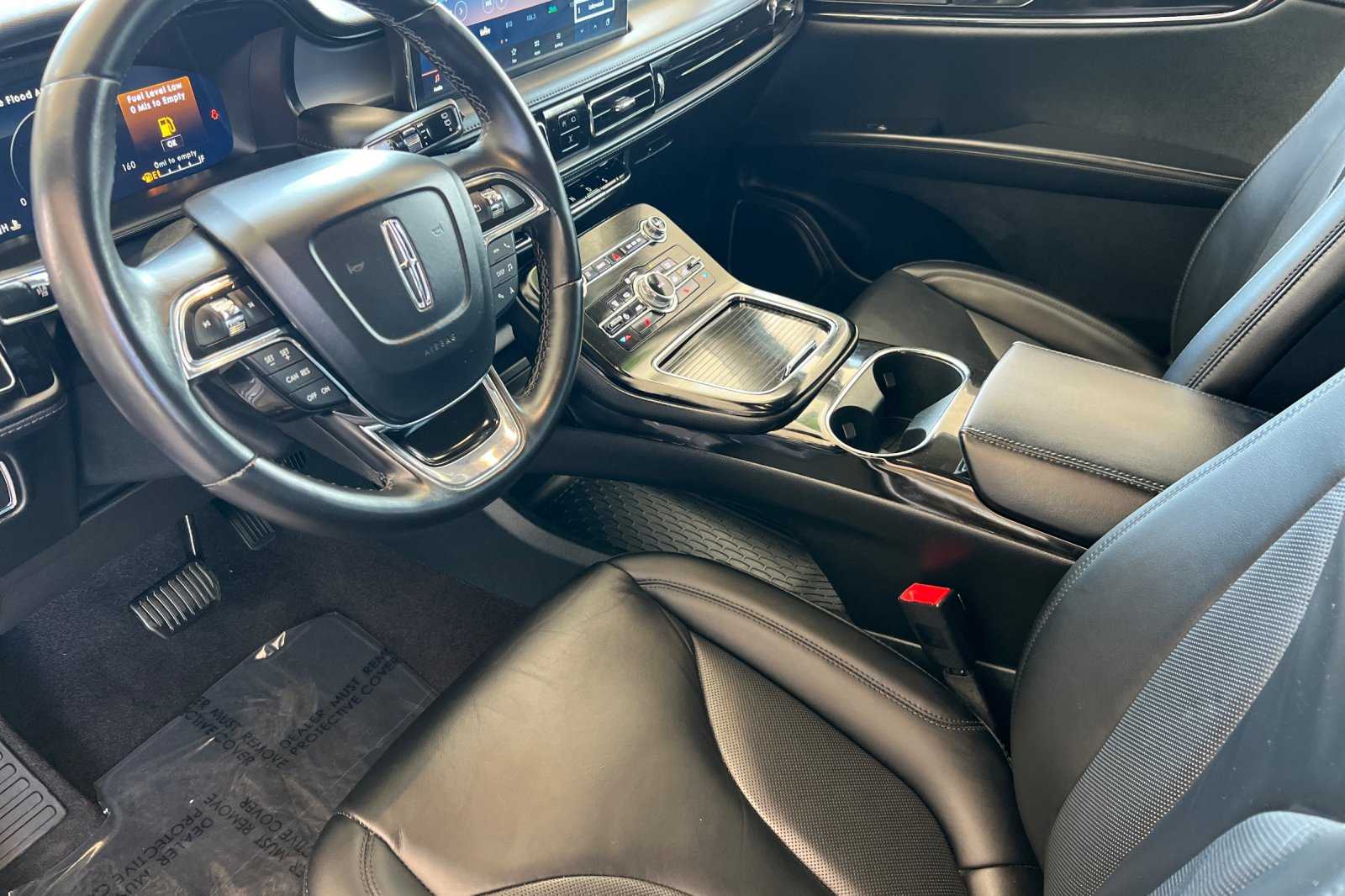 2021 Lincoln Nautilus Standard photo 9
