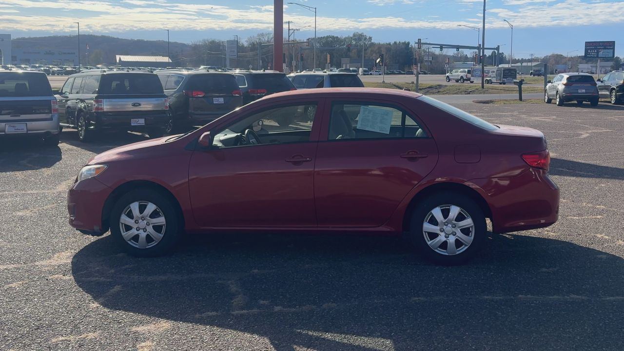 2009 Toyota Corolla LE photo 4