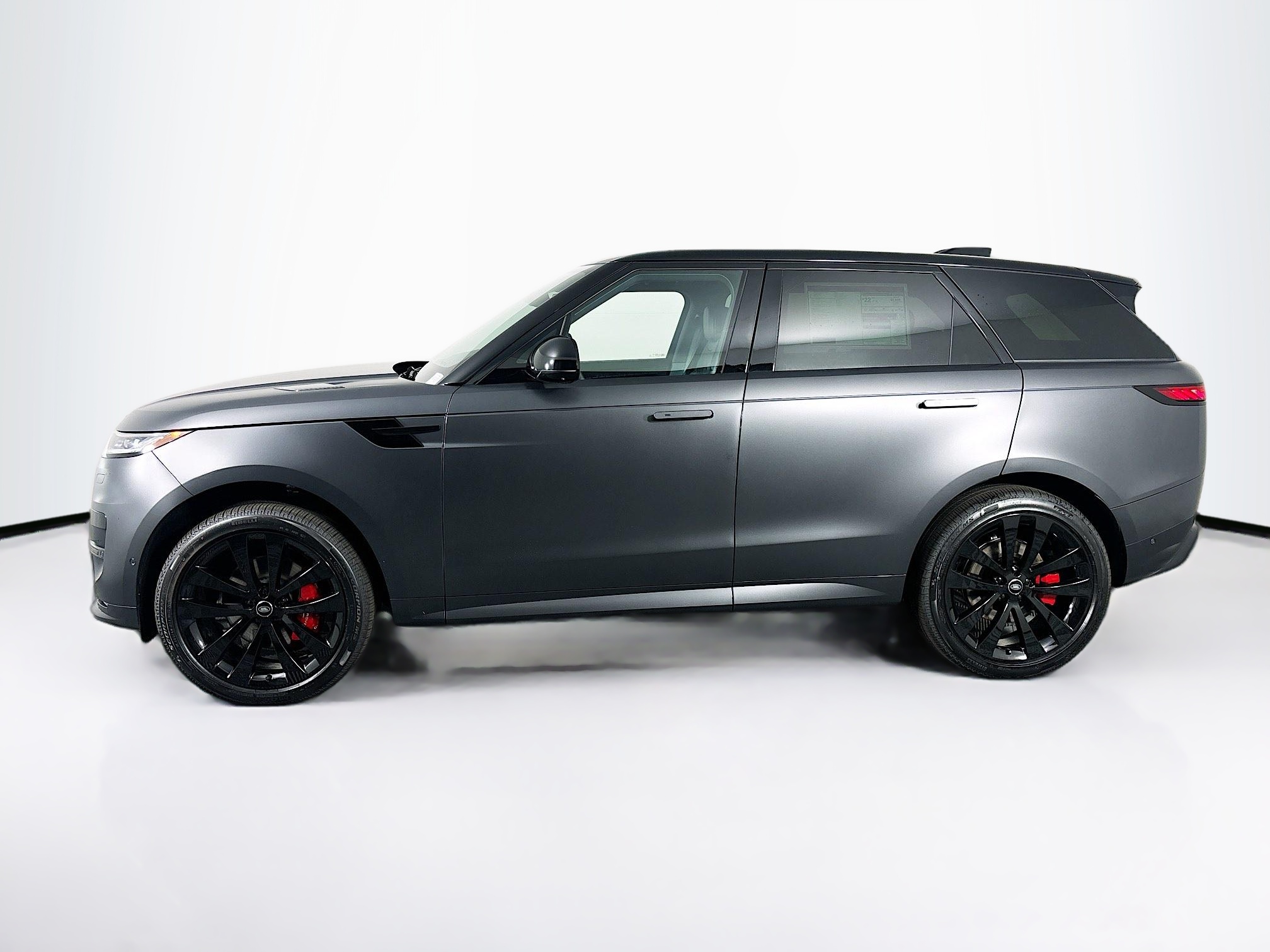 2025 Land Rover Range Rover Sport SE photo 6
