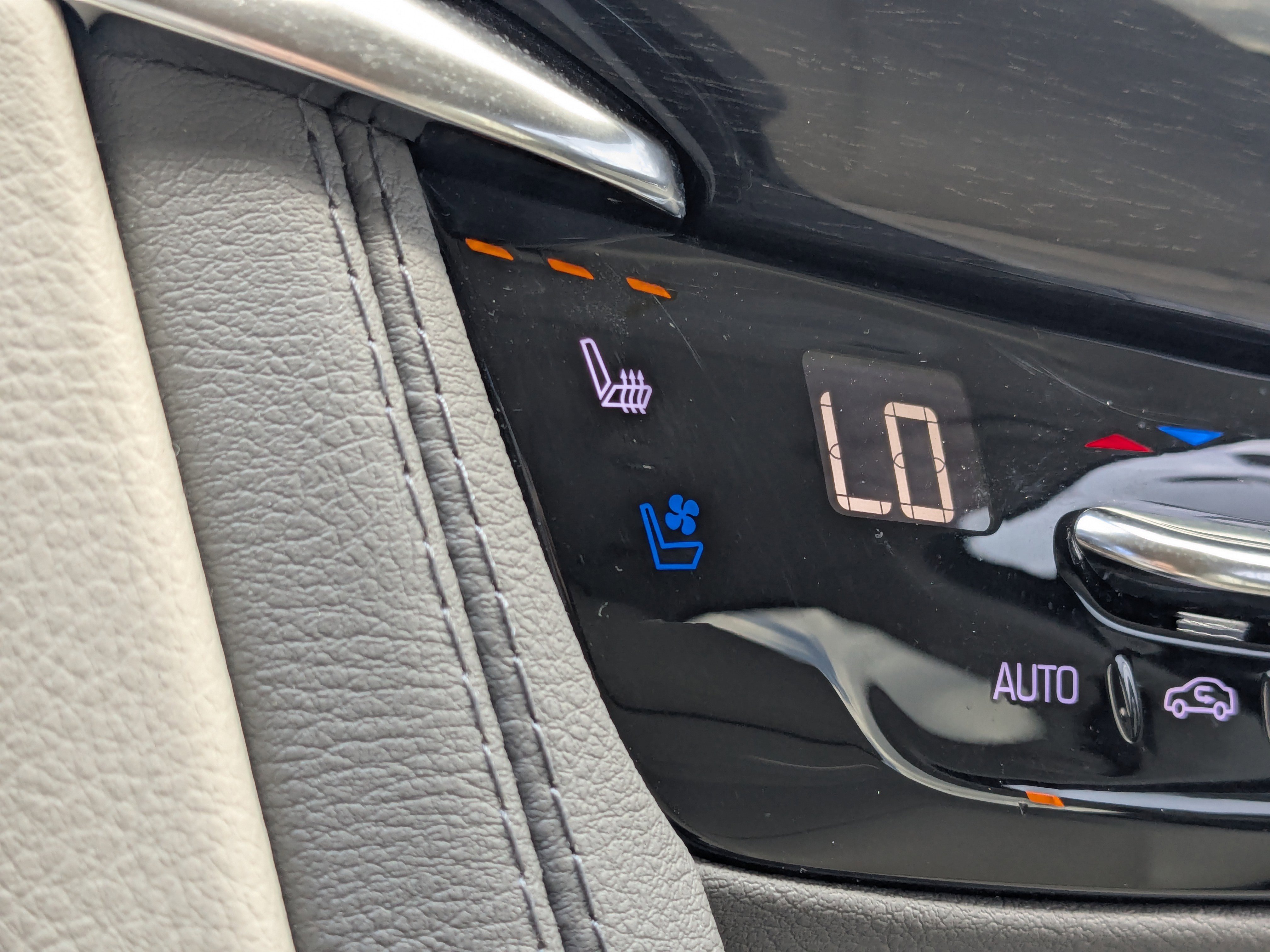 2023 Cadillac XT6 Premium Luxury photo 18