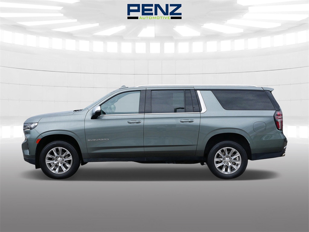 2023 Chevrolet Suburban Premier photo 4