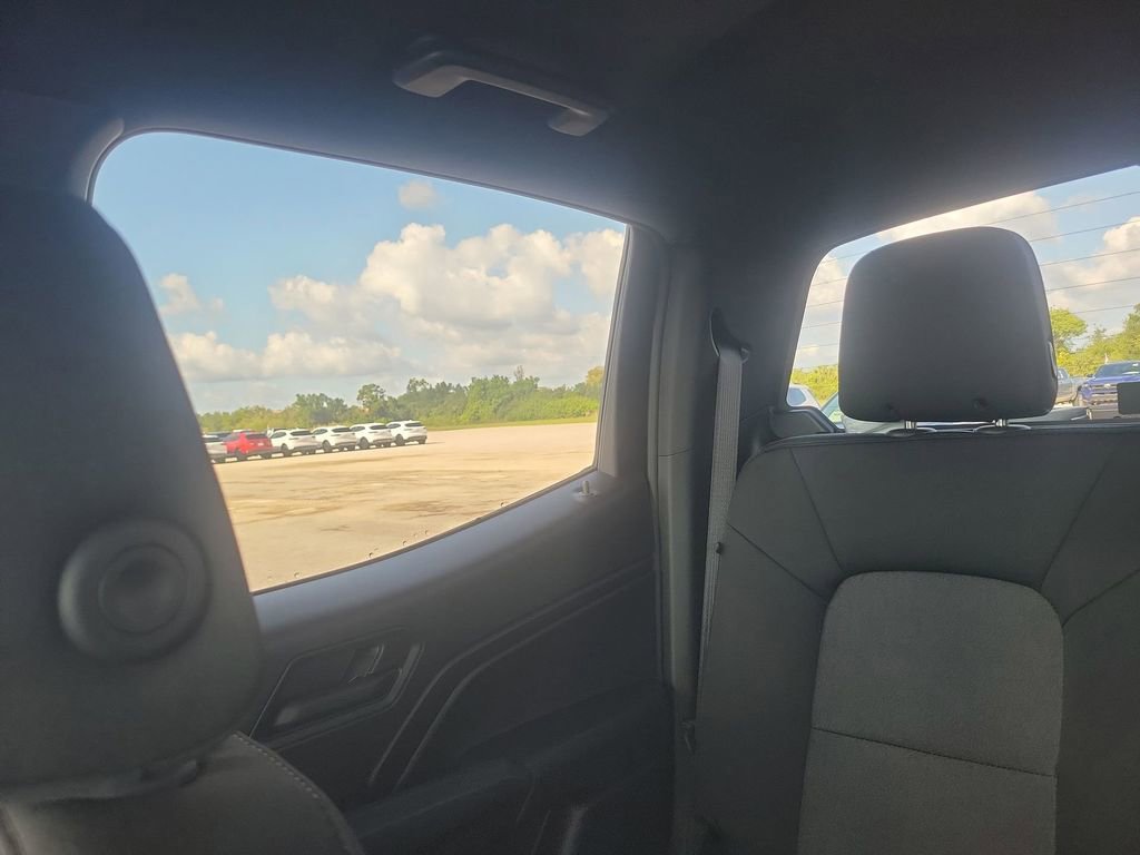 2025 Chevrolet Colorado LT photo 12