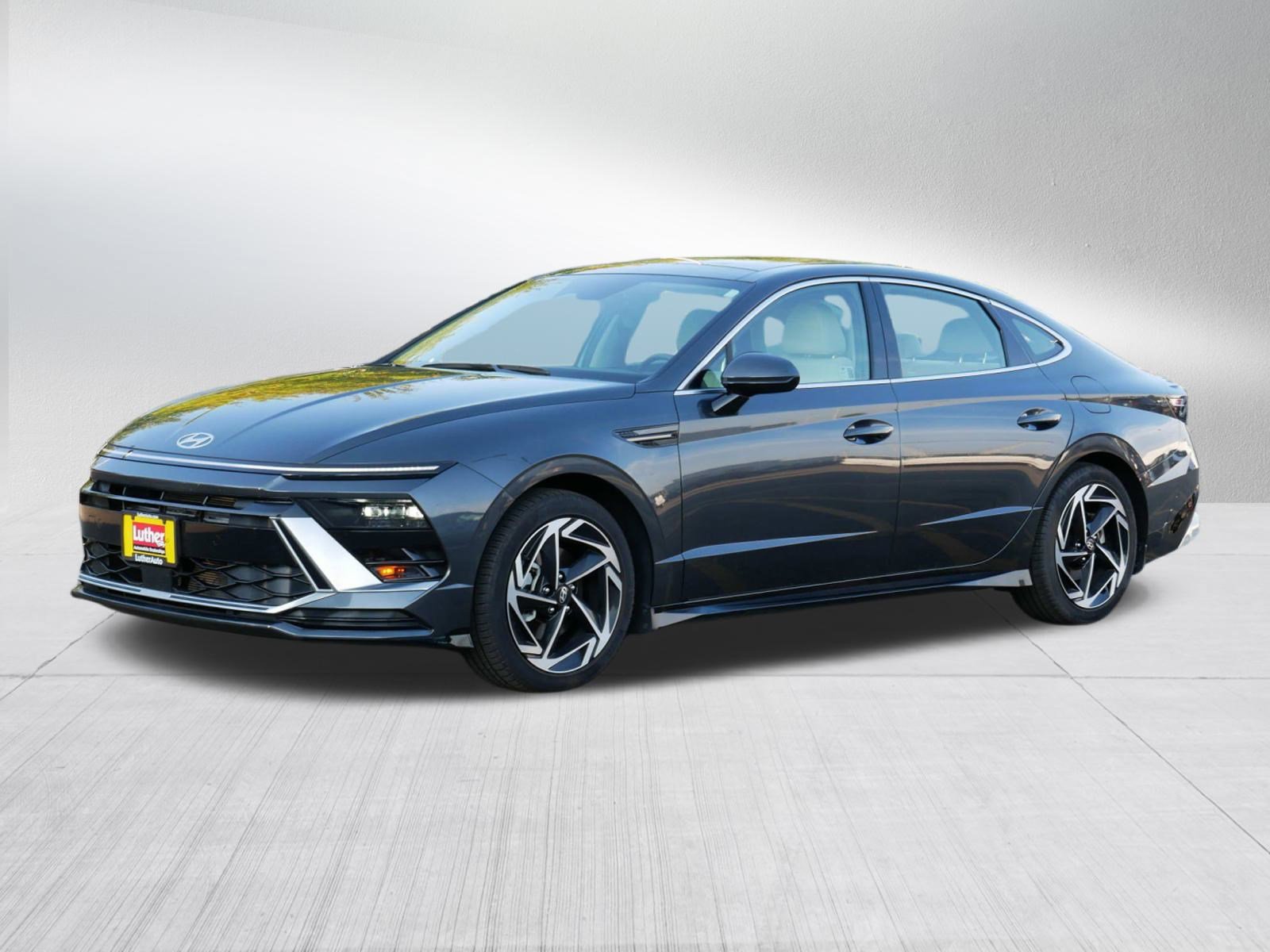 2024 Hyundai Sonata SEL Convenience photo 3
