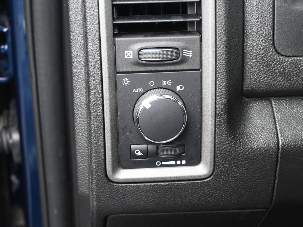 2022 Ram 1500 Classic Tradesman photo 18